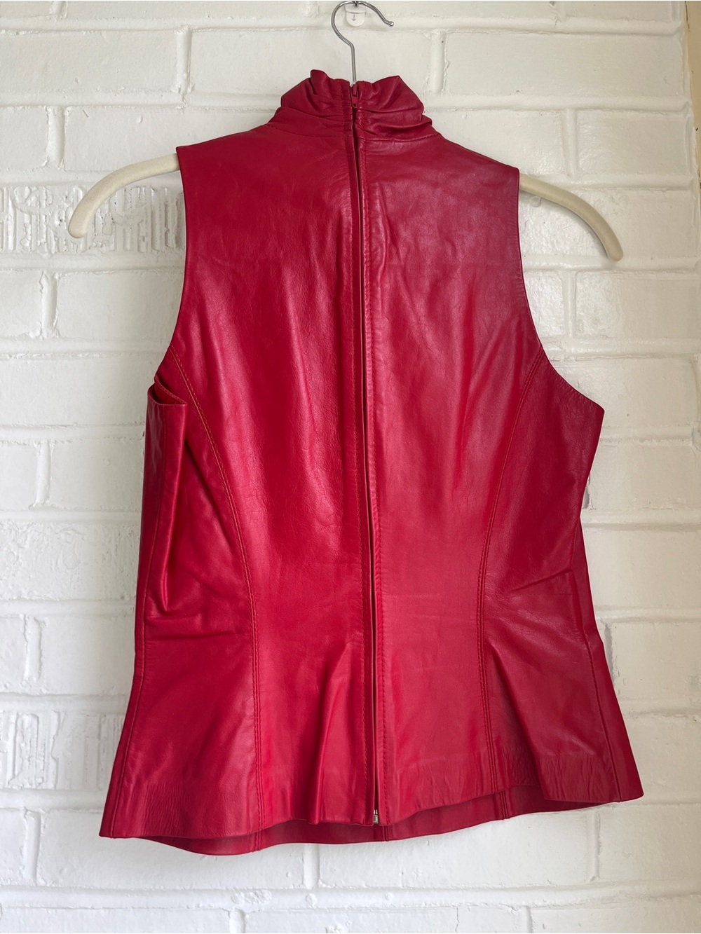 Y2K Genuine Red Leather Sleeveless Top. Back Zip. Fully lined. - Picture 14 of 16